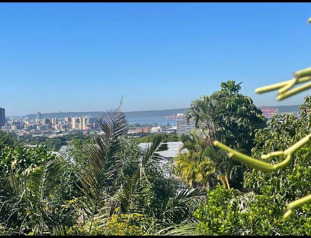 3 BEDROOM APARTMENT FOR SALE IN GLENWOOD